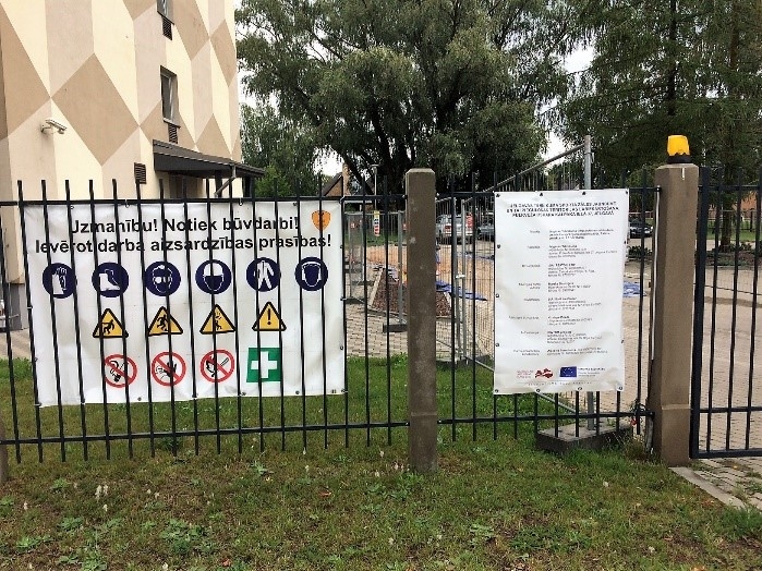 Būvdarbu plakāts