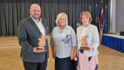 Jelgavas valstspilsētas domes priekšsēdētājs, Jelgavas tehnikuma direktore, Jelgavas izglītības pārvaldes vadītāja